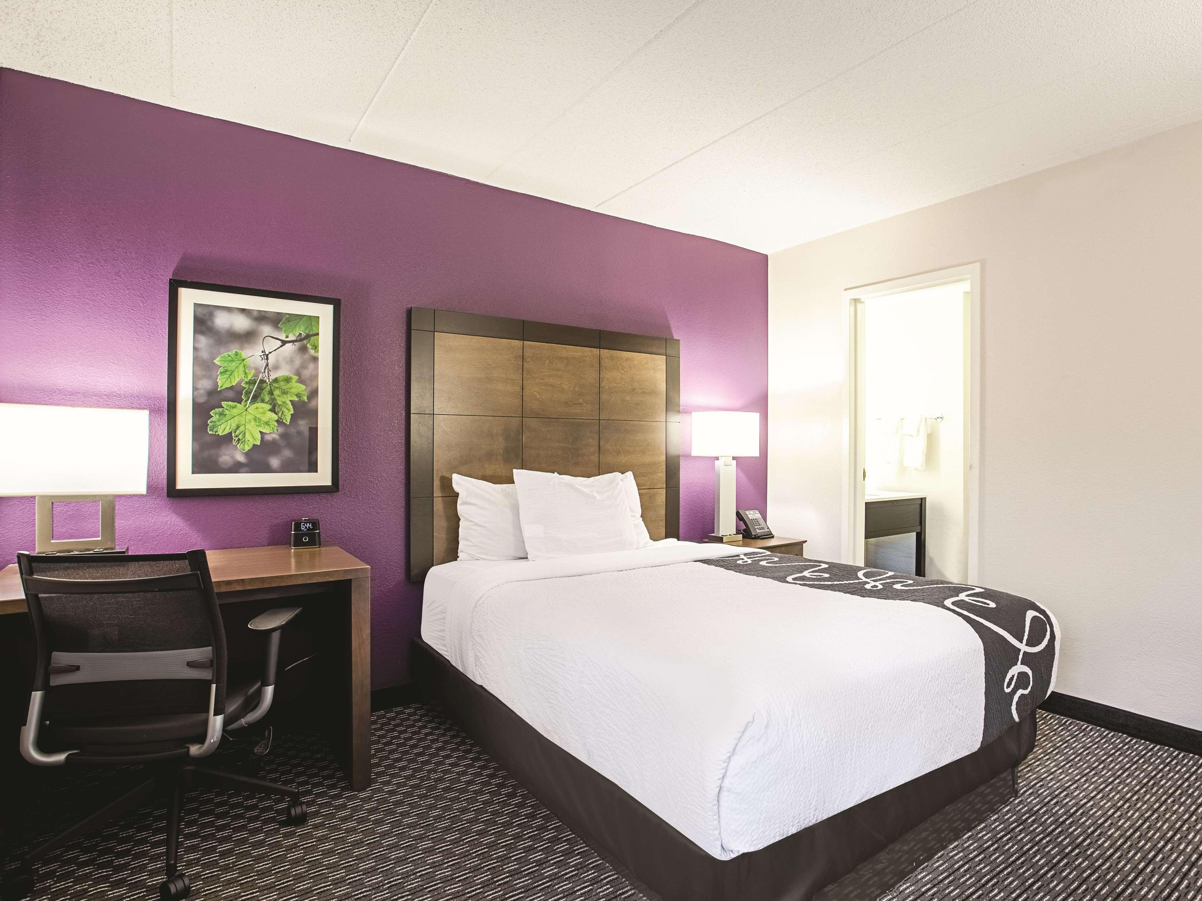 La Quinta By Wyndham Baltimore N / White Marsh Rosedale Экстерьер фото