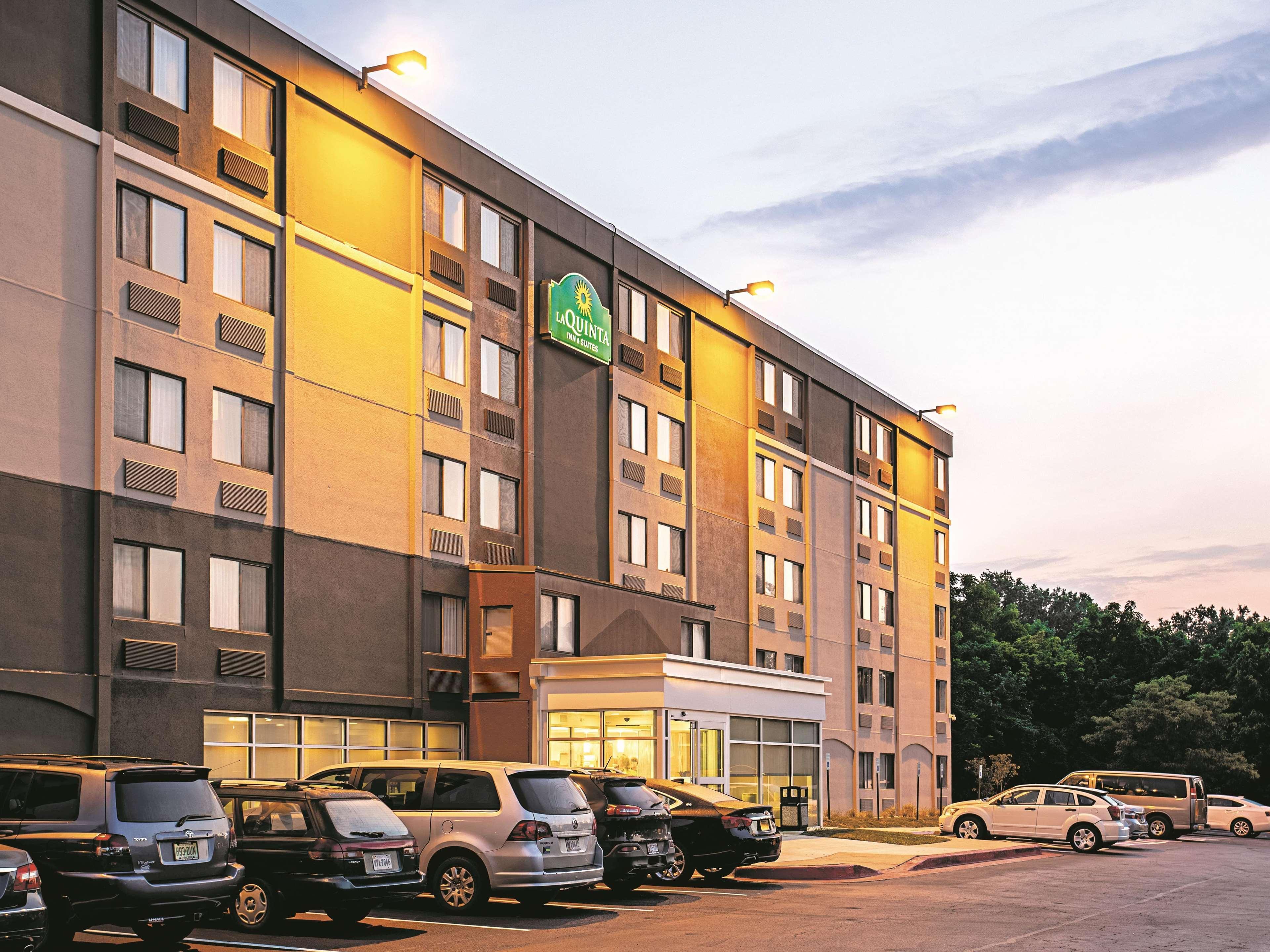 La Quinta By Wyndham Baltimore N / White Marsh Rosedale Экстерьер фото